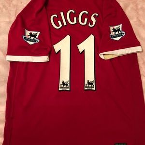 Rare 2006 Manchester United Ryan Giggs Kit